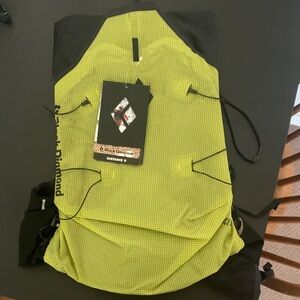 Black Diamond Distance 8 Backpack in High-Vis Yellow and Black